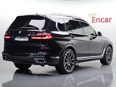2025 BMW X7 照片 3