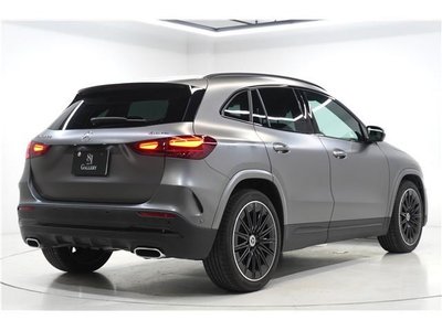 MERCEDES-BENZ GLA - 7