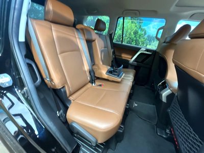 TOYOTA LAND CRUISER PRADO - 9