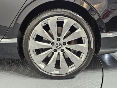 2022 Bentley FLYING SPUR photo 8