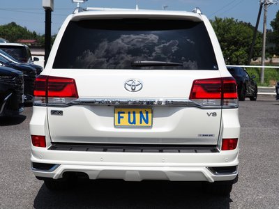 صورة 7 لـ 2020 Toyota LAND CRUISER 200