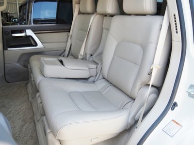 2020 Toyota LAND CRUISER 200 — миниатюра 31