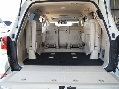 2020 Toyota LAND CRUISER 200 — миниатюра 38