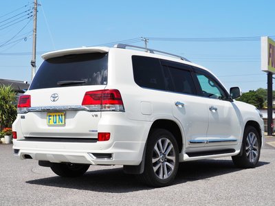 صورة 5 لـ 2020 Toyota LAND CRUISER 200