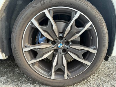 2024 BMW X4 照片 2