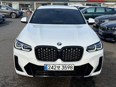 2024 BMW X4 照片 1