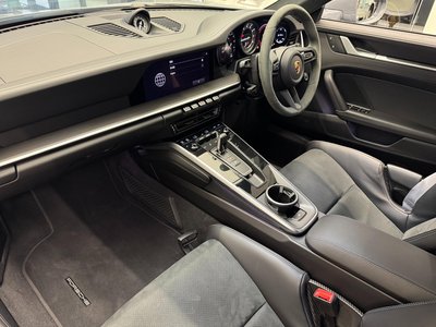2025 Porsche 911 — миниатюра 27