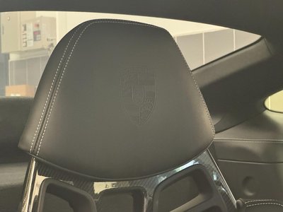 2025 Porsche 911 — миниатюра 22
