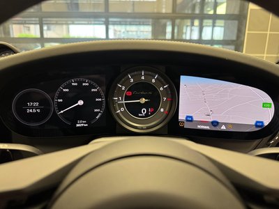 2025 Porsche 911 — миниатюра 35