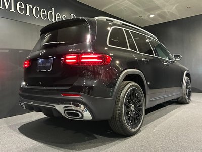 MERCEDES-BENZ GLB - 8