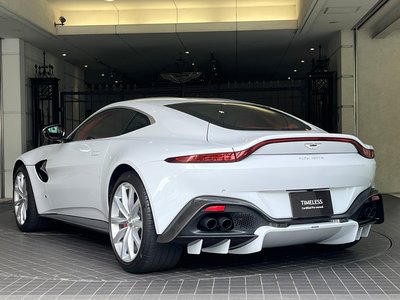 ASTON MARTIN VANTAGE - 6