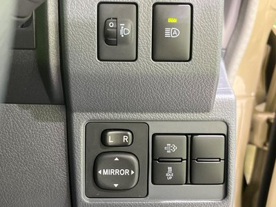 2025 Toyota LAND CRUISER 70 缩略图 47