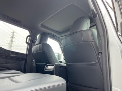 2025 Toyota LAND CRUISER 250 — миниатюра 36