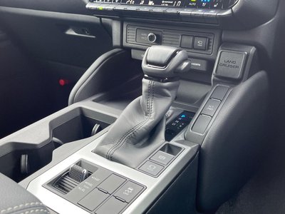 2025 Toyota LAND CRUISER 250 — миниатюра 52