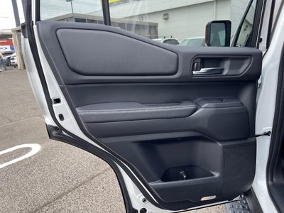 2025 Toyota LAND CRUISER 250 — миниатюра 75