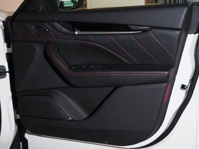 2019 Maserati LEVANTE — фото 10