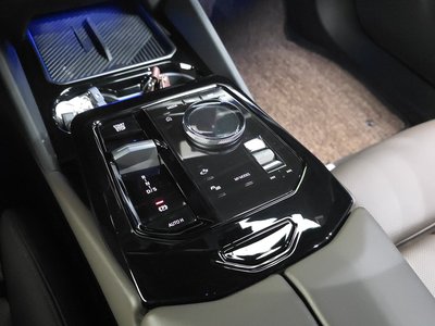 2024 BMW 5 SERIES 照片 9
