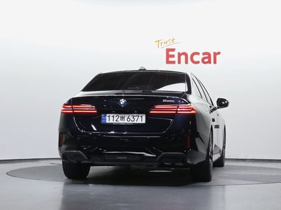 2024 BMW 5 SERIES 照片 3