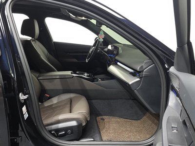 2024 BMW 5 SERIES 缩略图 11
