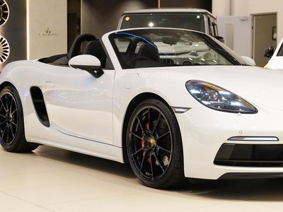 PORSCHE 718 BOXSTER - 7