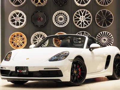 PORSCHE 718 BOXSTER