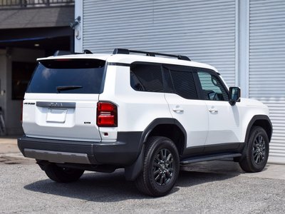 صورة 8 لـ 2024 Toyota LAND CRUISER 250
