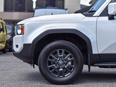 صورة 10 لـ 2024 Toyota LAND CRUISER 250