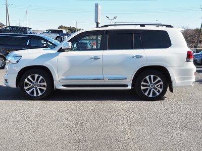 TOYOTA LAND CRUISER 200 - 8