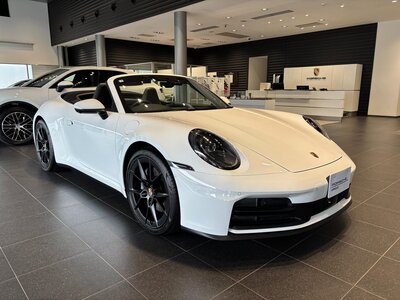 PORSCHE 911 CABRIOLET