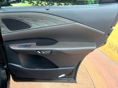 صورة مصغرة 42 لـ 2023 Lexus RX