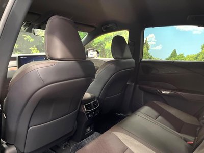 صورة مصغرة 47 لـ 2023 Lexus RX