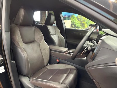 LEXUS RX - 8