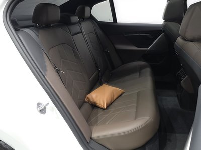 2023 BMW 5 SERIES — миниатюра 18