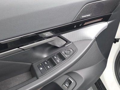 2023 BMW 5 SERIES — миниатюра 38