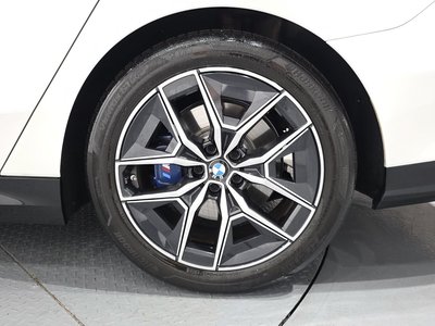 BMW 5 SERIES - 8