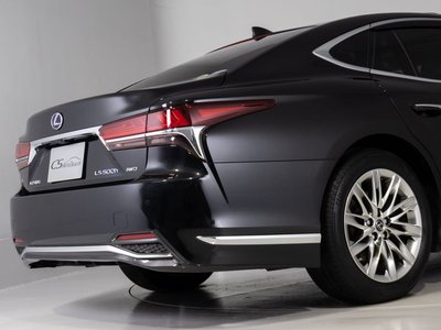 صورة مصغرة 25 لـ 2019 Lexus LS