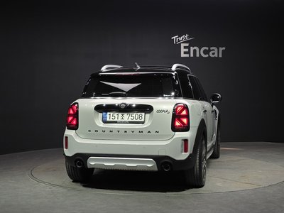 MINI COUNTRYMAN - 3