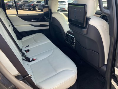 صورة مصغرة 21 لـ 2024 Lexus LX