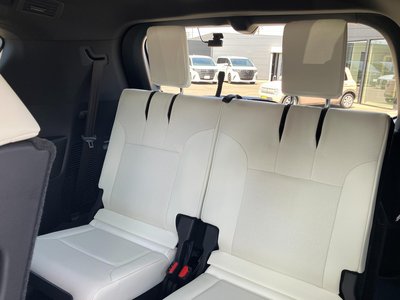صورة مصغرة 32 لـ 2024 Lexus LX