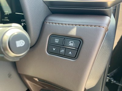 صورة مصغرة 41 لـ 2024 Lexus LX