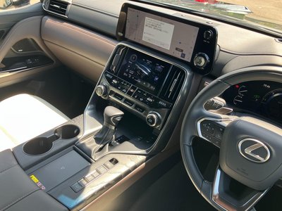 صورة مصغرة 46 لـ 2024 Lexus LX