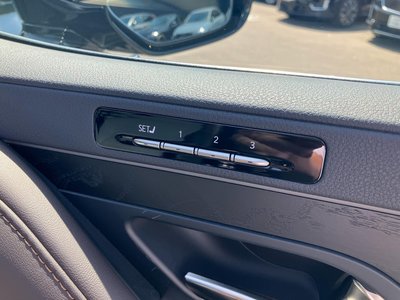 صورة مصغرة 10 لـ 2024 Lexus LX