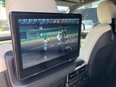 صورة مصغرة 30 لـ 2024 Lexus LX