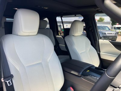 صورة مصغرة 13 لـ 2024 Lexus LX