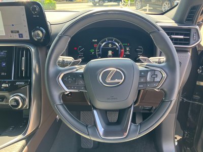 صورة مصغرة 36 لـ 2024 Lexus LX