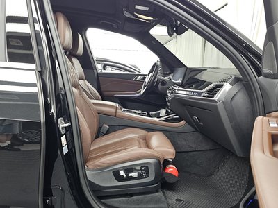 2023 BMW X7 缩略图 17