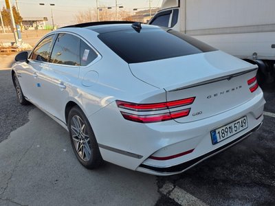 GENESIS G80 (RG3) - 2