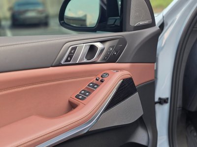 2025 BMW X5 缩略图 16