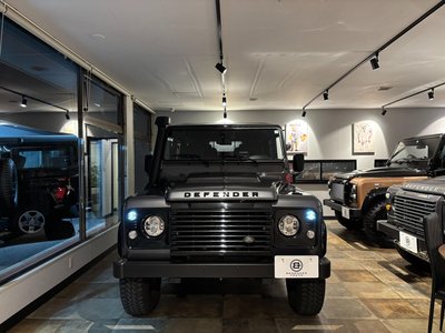 LAND ROVER DEFENDER - 6