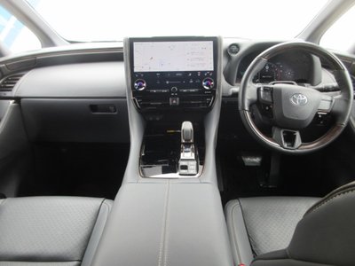 صورة 8 لـ 2023 Toyota VELLFIRE